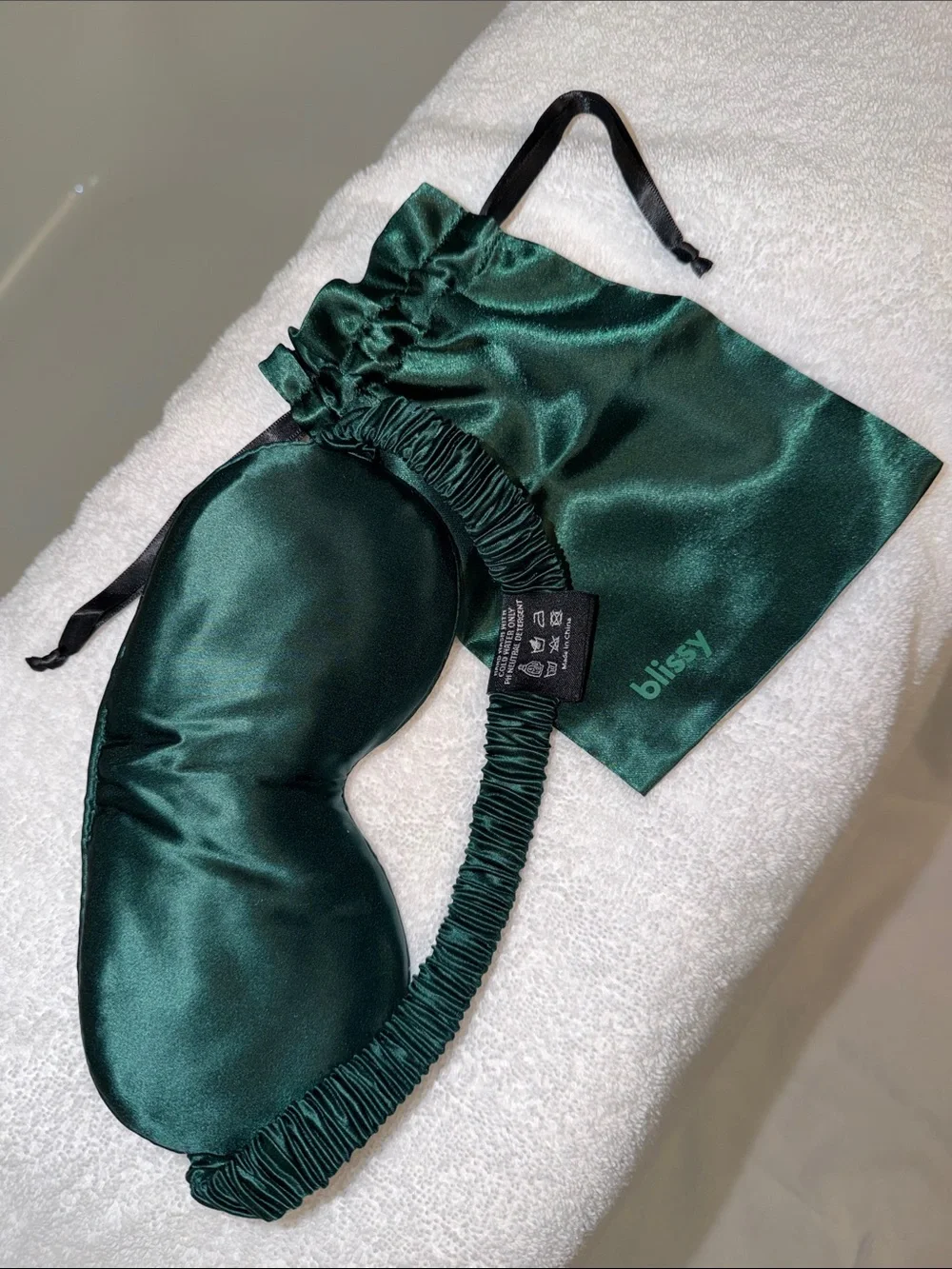 Blissy Emerald Green Pure Silk Sleep Mask with Matching Pouch & Box
